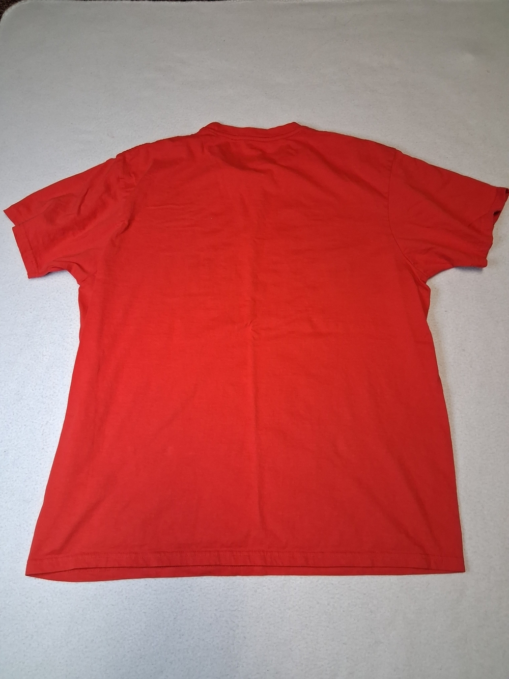 4/20$ Cheer The North Red Graphic Men's Crewneck Tee - [Brand Unspecified] - Picture 5 of 5